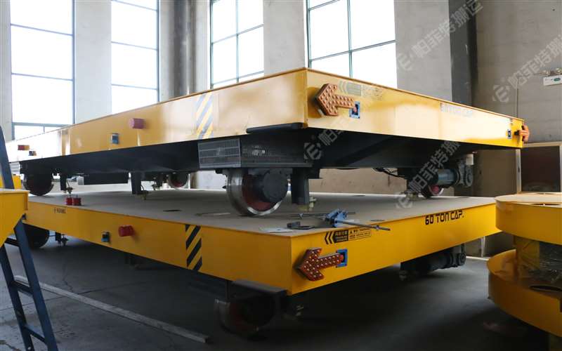 軌道電動(dòng)平板車
